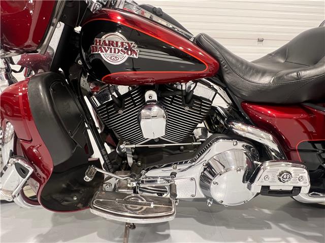 2006 Harley-Davidson FLHTCU  (Stk: 699085) in Watford - Image 10 of 24