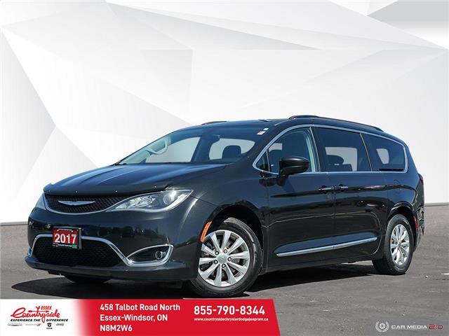 2017 Chrysler Pacifica Touring-L (Stk: 242641) in Essex-Windsor - Image 1 of 29