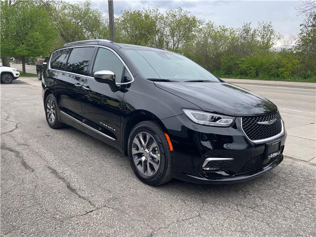 2024 Chrysler Pacifica Hybrid Pinnacle (Stk: 24030) in New Hamburg - Image 2 of 10 2024 Chrysler Pacifica Hybrid Pinnacle (Stk: 24030) in New Hamburg - Image 2 of 10
