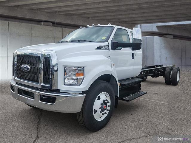 2024 Ford F-650 Gas Base (Stk: HR016) in Kamloops - Image 1 of 26