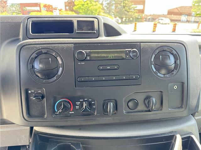 2019 Ford E-450  (Stk: NP7981) in Vaughan - Image 16 of 27