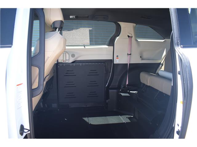 2024 Toyota Sienna XLE 8-Passenger (Stk: MU2358) in London - Image 25 of 28