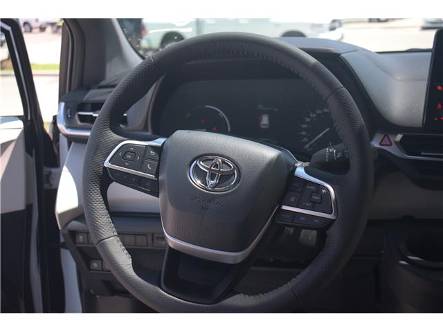 2024 Toyota Sienna XLE 8-Passenger (Stk: MU2358) in London - Image 9 of 28