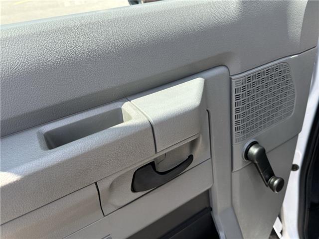 2022 Ford E-450  (Stk: NP9389) in Vaughan - Image 13 of 26