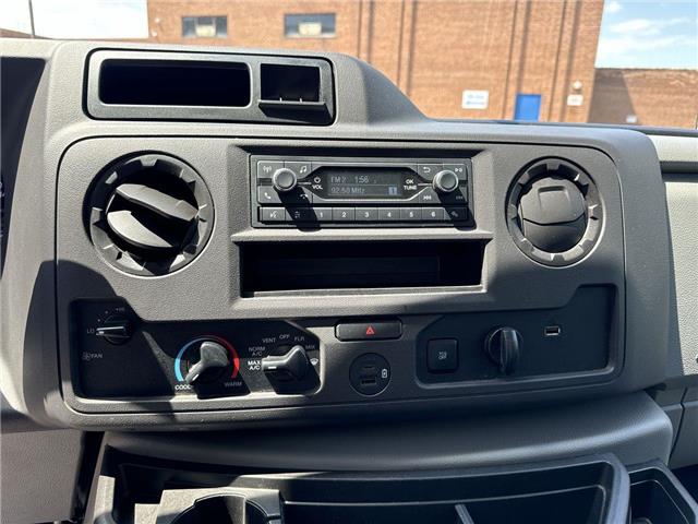 2022 Ford E-450  (Stk: NP9389) in Vaughan - Image 16 of 26