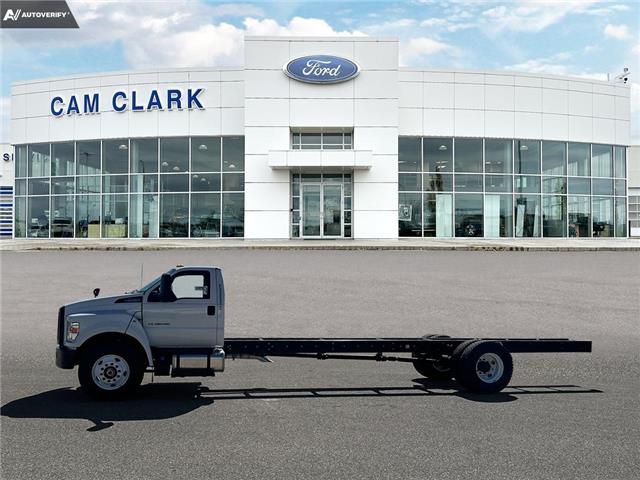 2025 Ford F-750 Diesel Base (Stk: 25F2445) in Red Deer - Image 3 of 17
