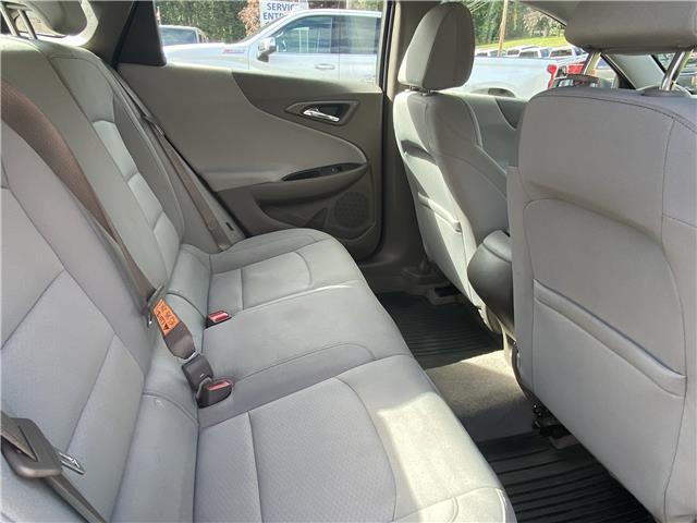 2020 Chevrolet Malibu 1LS (Stk: 2U031) in Hope - Image 11 of 14