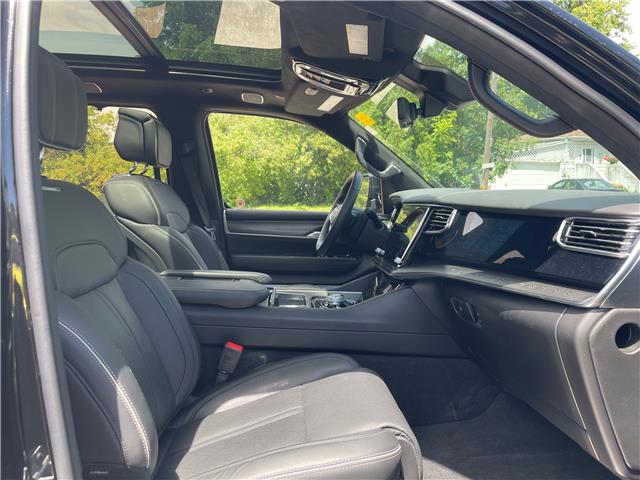 2023 Jeep Grand Wagoneer Series II (Stk: 23022) in New Hamburg - Image 8 of 11