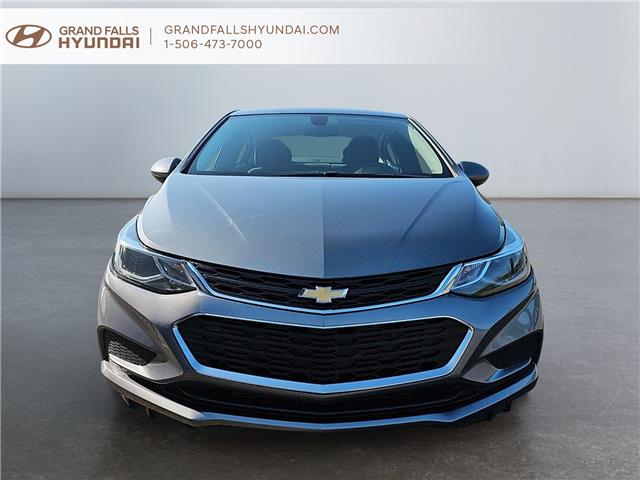 2018 Chevrolet Cruze LT Auto (Stk: 242695B) in Grand Falls - Image 2 of 15