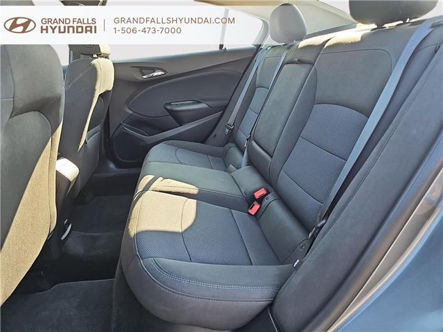 2018 Chevrolet Cruze LT Auto (Stk: 242695B) in Grand Falls - Image 8 of 15