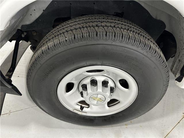 2023 GMC Savana 2500  (Stk: NP4103) in Vaughan - Image 10 of 28