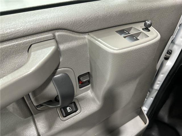 2023 GMC Savana 2500  (Stk: NP4103) in Vaughan - Image 12 of 28