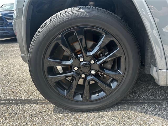 2021 Jeep Grand Cherokee Laredo (Stk: UVR089A) in Elmira - Image 9 of 17