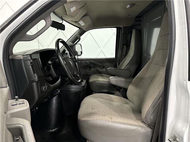 2022 Chevrolet Express 2500  (Stk: NP3053) in Vaughan - Image 11 of 29