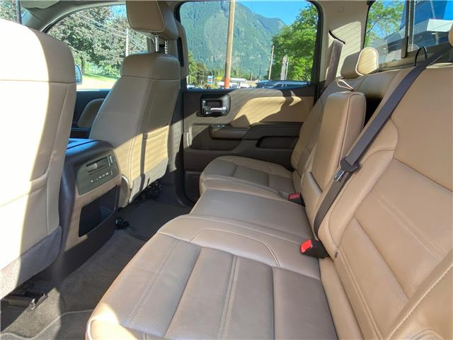 2017 GMC Sierra 1500 Denali (Stk: 3T340A) in Hope - Image 10 of 14 2017 GMC Sierra 1500 Denali (Stk: 3T340A) in Hope - Image 10 of 14