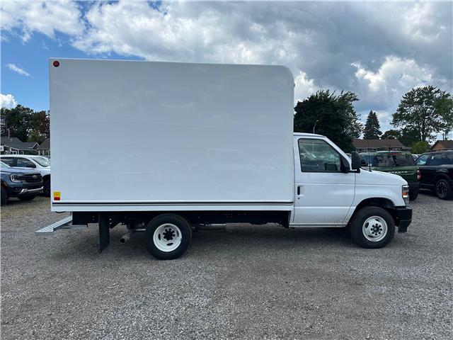 2025 Ford E-350 Cutaway Base (Stk: 25000) in Amherstburg - Image 6 of 12