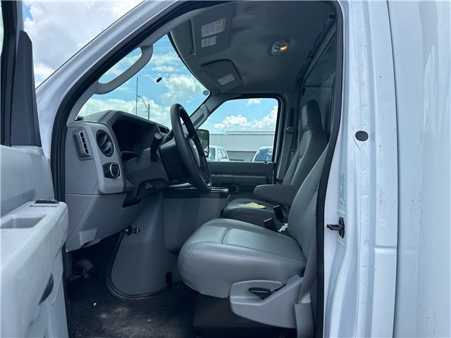 2025 Ford E-350 Cutaway Base (Stk: 25000) in Amherstburg - Image 9 of 12