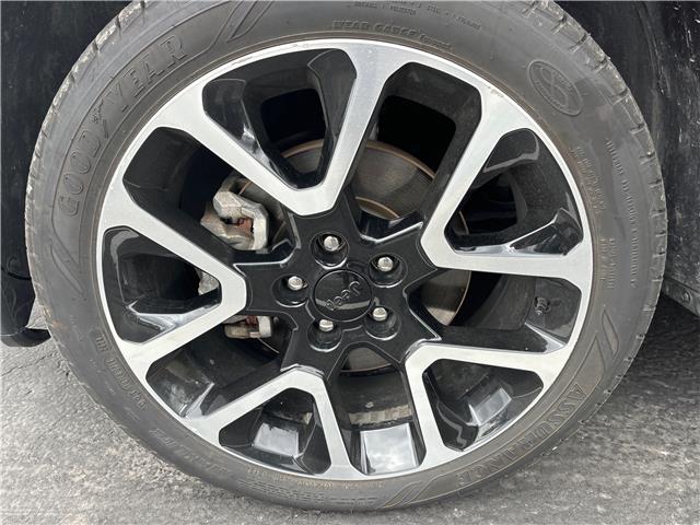 2021 Jeep Compass Limited (Stk: 61554) in Essex-Windsor - Image 11 of 37