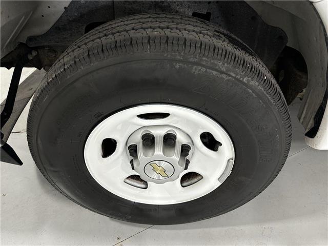 2023 GMC Savana 2500 (Stk: NP8517) in Vaughan - Image 10 of 28 2023 GMC Savana 2500 (Stk: NP8517) in Vaughan - Image 10 of 28