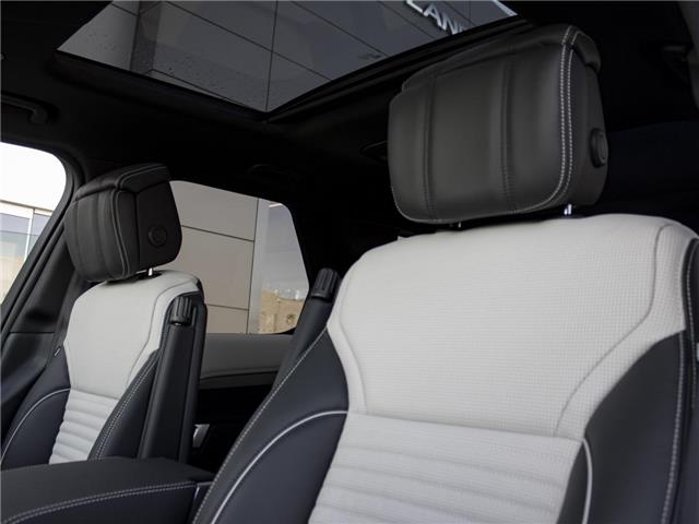 2024 Land Rover Discovery P300 Dynamic SE (Stk: LD95545-demo) in Windsor - Image 12 of 22