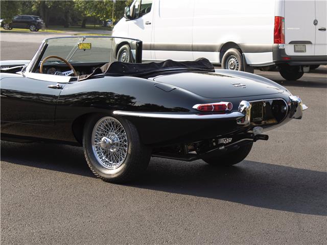 1966 Jaguar E-Type Series 1 4.2-Litre Roadster  (Stk: PM9483) in Windsor - Image 5 of 15