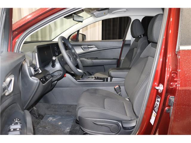 2025 Kia Sportage LX (Stk: 25635) in Edmonton - Image 11 of 21
