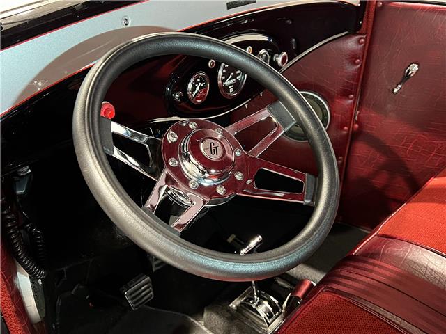 1934 Ford Resto-Mod  (Stk: 134846) in Watford - Image 25 of 39