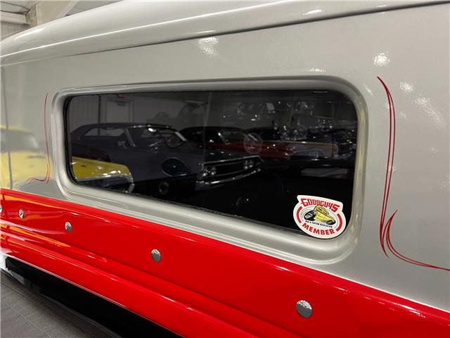 1934 Ford Resto-Mod  (Stk: 134846) in Watford - Image 13 of 39