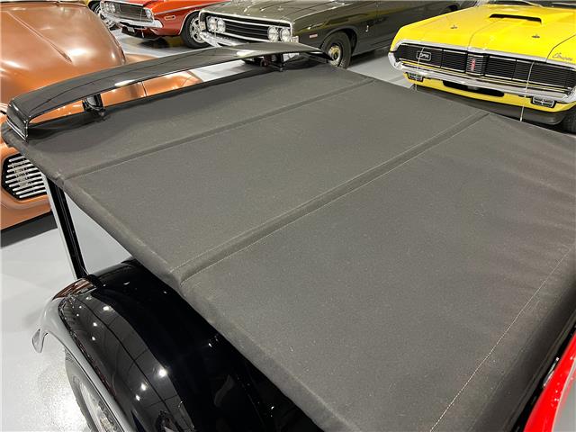 1934 Ford Resto-Mod  (Stk: 134846) in Watford - Image 16 of 39