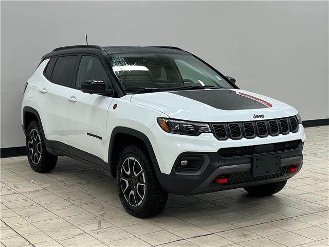 2025 Jeep Compass Trailhawk (Stk: T514767) in Courtenay - Image 1 of 18
