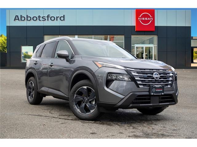 2025 Nissan Rogue SV Moonroof (Stk: A25018) in Abbotsford - Image 1 of 27