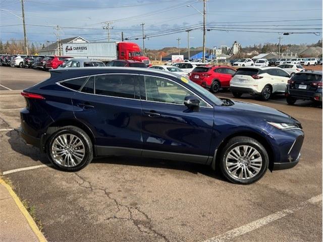 2022 Toyota Venza XLE (Stk: A098251) in Charlottetown - Image 7 of 34