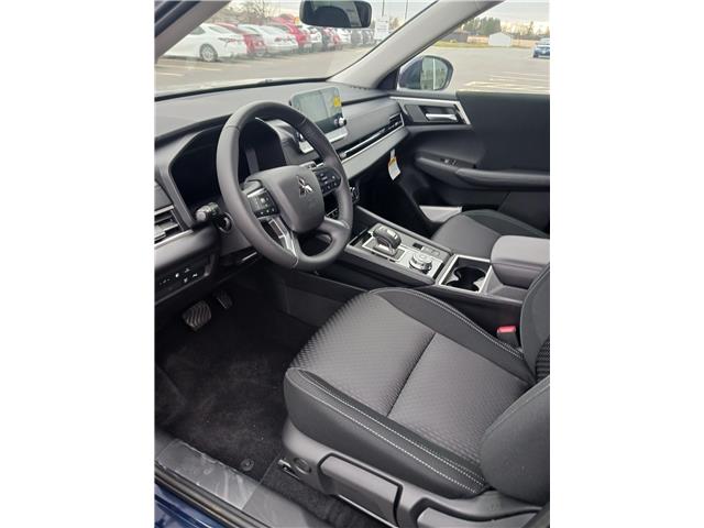 2025 Mitsubishi Outlander PHEV ES (Stk: M5004) in BELLEVILLE - Image 9 of 9