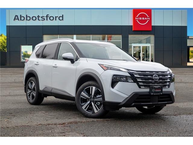 2025 Nissan Rogue SV Moonroof (Stk: A25033) in Abbotsford - Image 1 of 31