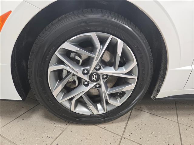 2023 Hyundai Sonata Preferred (Stk: 23HS15723) in Winnipeg - Image 10 of 26