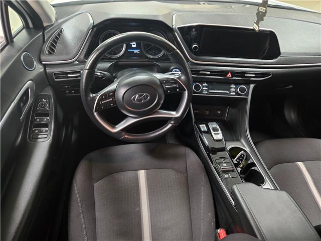 2023 Hyundai Sonata Preferred (Stk: 23HS15723) in Winnipeg - Image 13 of 26