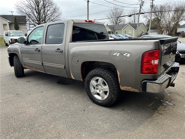 2013 Chevrolet Silverado 1500 Hybrid Base in Sussex - Image 4 of 17
