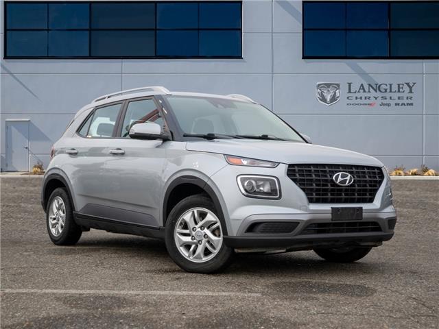 2022 Hyundai Venue Preferred (Stk: LC2428) in Surrey - Image 1 of 18