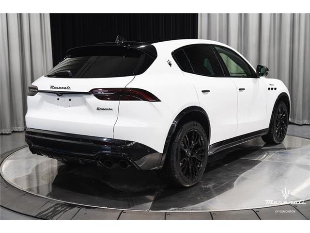 2025 Maserati Grecale Modena (Stk: MA2502) in Edmonton - Image 5 of 28