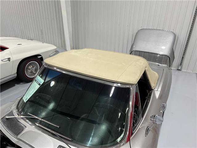 1963 Chevrolet Corvette Stingray Convertible (Stk: 107153) in Watford - Image 16 of 48