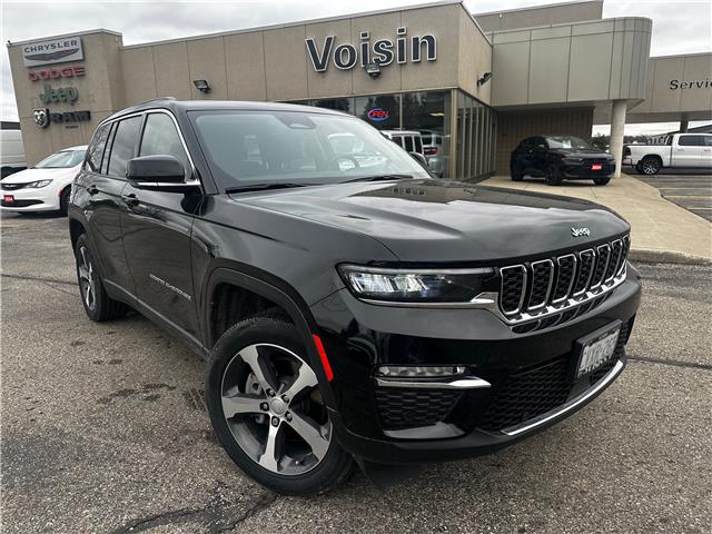 2023 Jeep Grand Cherokee Base