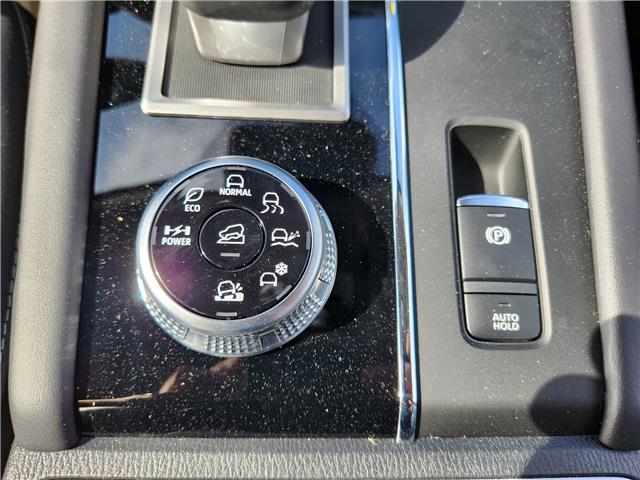 2025 Mitsubishi Outlander PHEV LE (Stk: R1046) in Calgary - Image 16 of 19