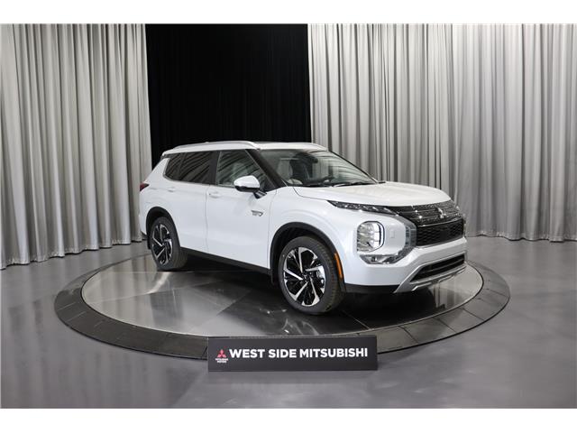 2025 Mitsubishi Outlander PHEV SEL (Stk: P25102) in Edmonton - Image 1 of 27