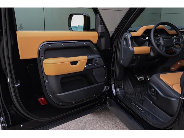 2023 Land Rover Defender X (Stk: D913402) in London - Image 13 of 37