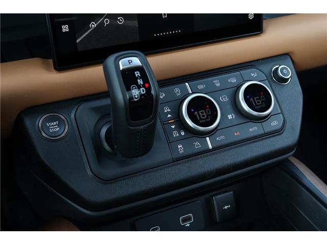 2023 Land Rover Defender X (Stk: D913402) in London - Image 33 of 37