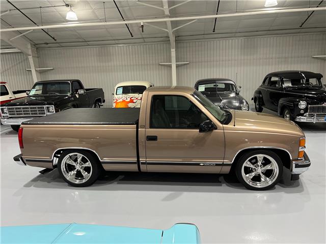 1997 Chevrolet 1500 Silverado (Stk: 124001) in Watford - Image 14 of 41