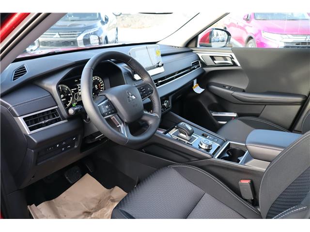 2025 Mitsubishi Outlander PHEV SE (Stk: R1005) in Calgary - Image 12 of 23 2025 Mitsubishi Outlander PHEV SE (Stk: R1005) in Calgary - Image 12 of 23