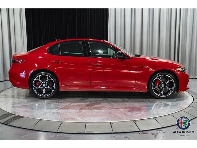 2025 Alfa Romeo Giulia Base (Stk: AR2505) in Edmonton - Image 4 of 27 2025 Alfa Romeo Giulia Base (Stk: AR2505) in Edmonton - Image 4 of 27