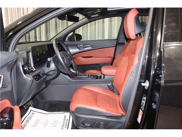 2025 Kia Sportage EX Premium w/Red Interior (Stk: 25828) in Edmonton - Image 8 of 20