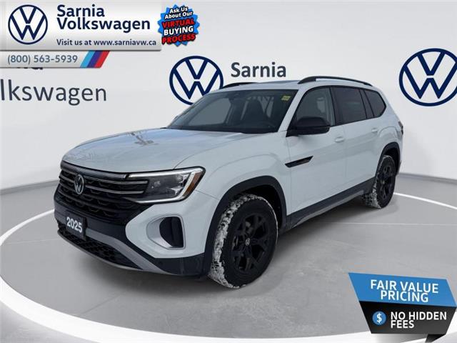 2025 Volkswagen Atlas 2.0 TSI Peak Edition (Stk: V2535) in Sarnia - Image 1 of 26